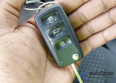 2014 Volkswagen Jetta 2.0L S из США, поврежденный, VIN 3VW2K7AJXEM401785